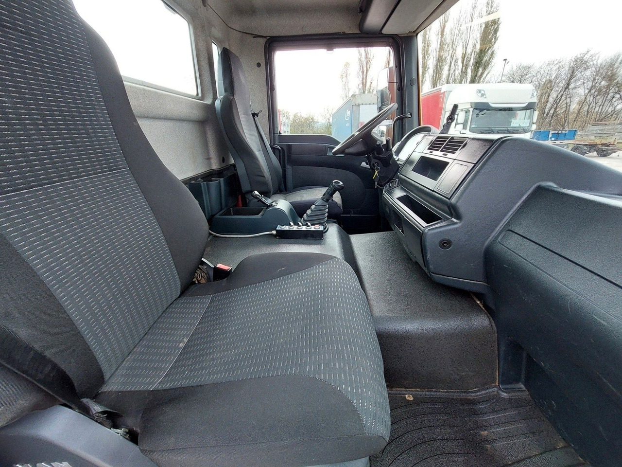 Abrollkipper MAN TGM 18.290 4X2 BB: das Bild 20 Abrollkipper MAN TGM 18.290 4X2 BB: das Bild 20