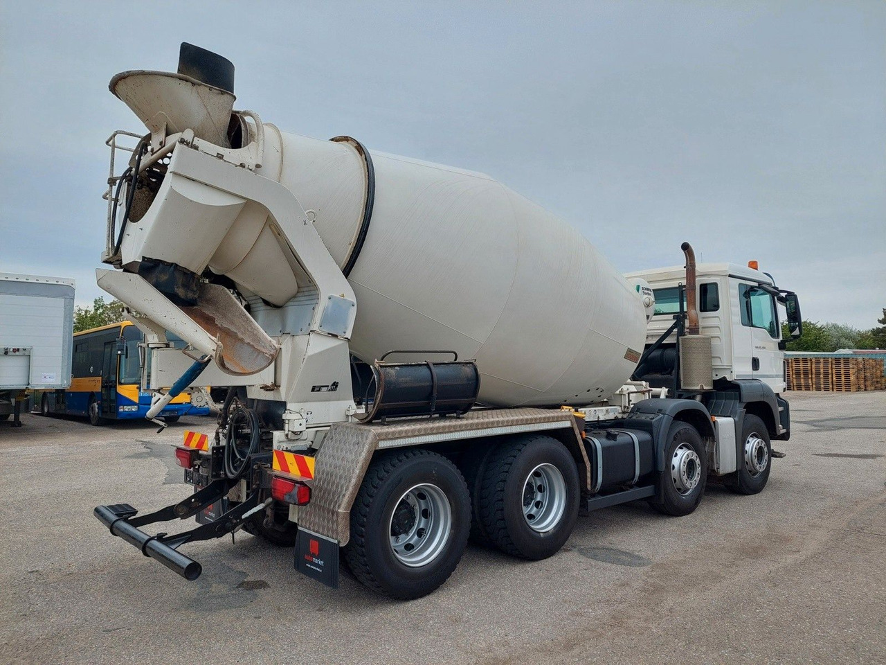 MAN TGS 32.400 8X4 BB Stetter 9 m³ - Fahrmischer: das Bild 4 MAN TGS 32.400 8X4 BB Stetter 9 m³ - Fahrmischer: das Bild 4