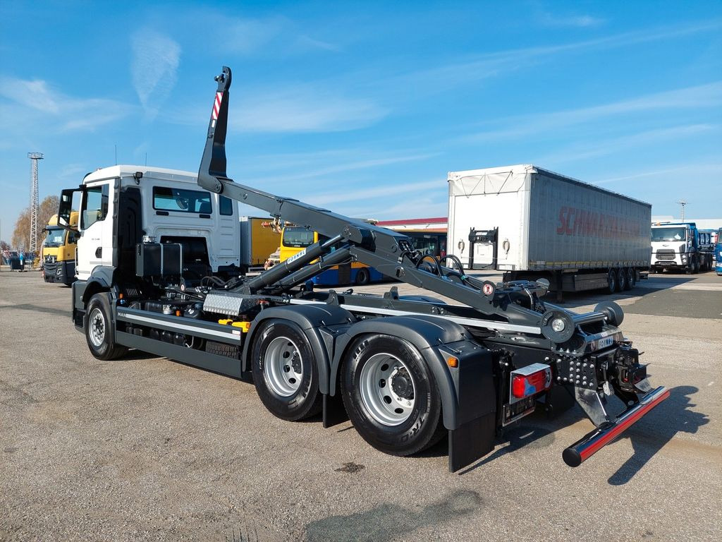 MAN TGS 33.480 6X4 BL - Abrollkipper: das Bild 3 MAN TGS 33.480 6X4 BL - Abrollkipper: das Bild 3