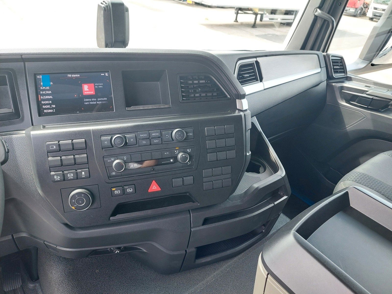 Kipper MAN TGS 41.520 8X6 BB CH: das Bild 19