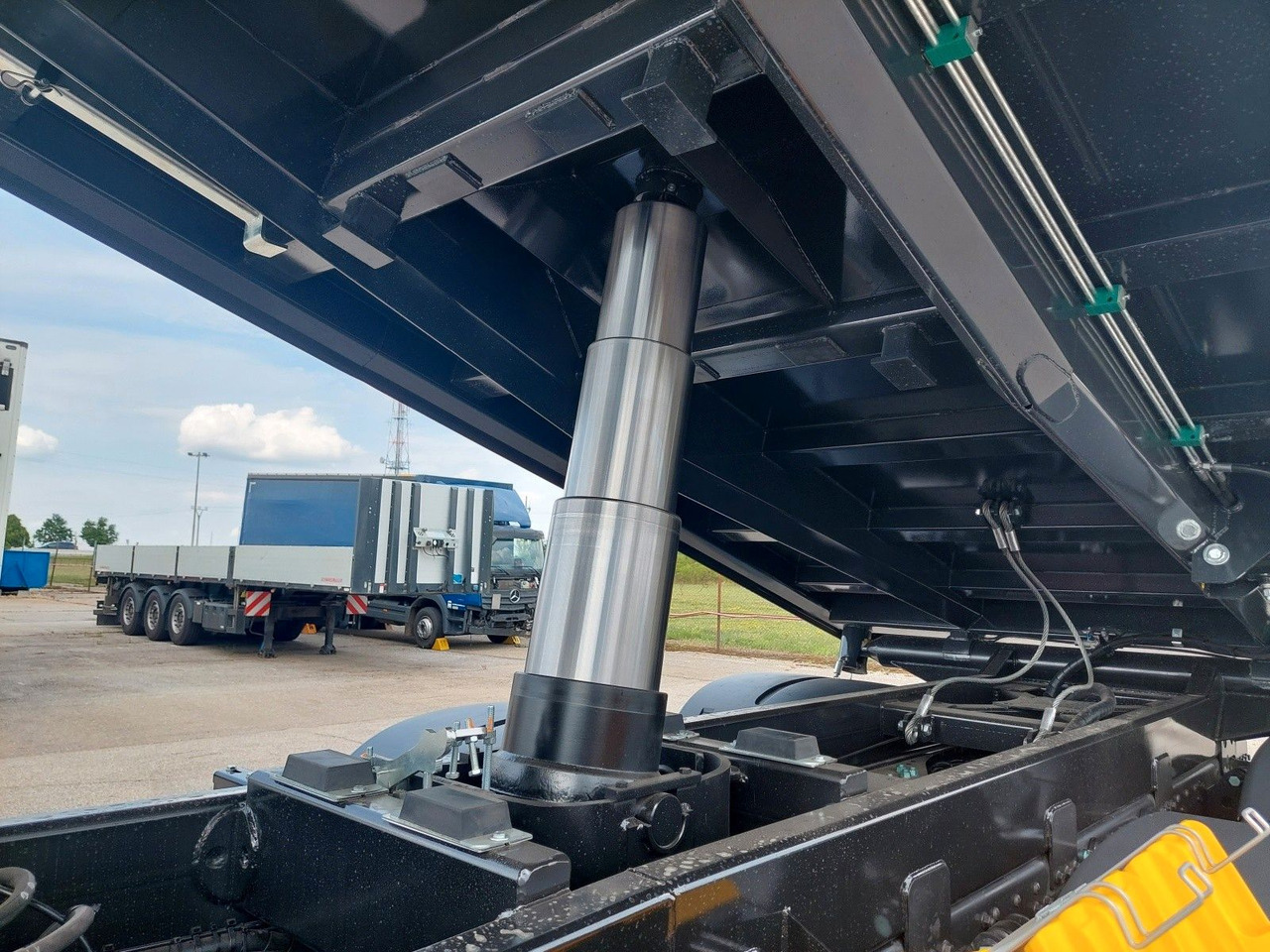 Kipper MAN TGS 41.520 8X6 BB CH: das Bild 6