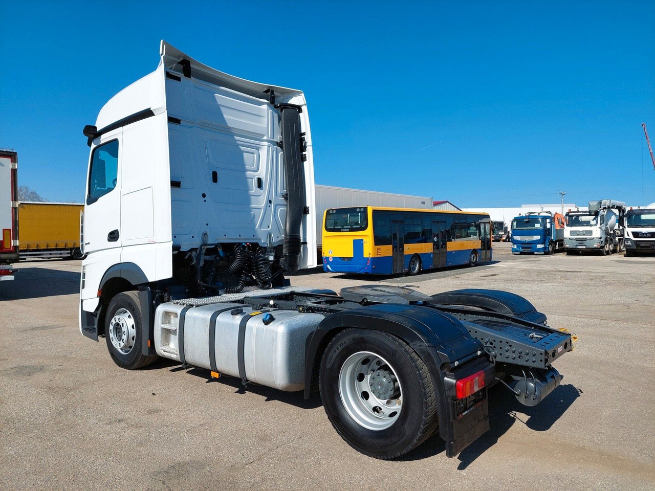 Mercedes-Benz Actros 5 1845 LS BigSpace 4x2 - Sattelzugmaschine: das Bild 3 Mercedes-Benz Actros 5 1845 LS BigSpace 4x2 - Sattelzugmaschine: das Bild 3