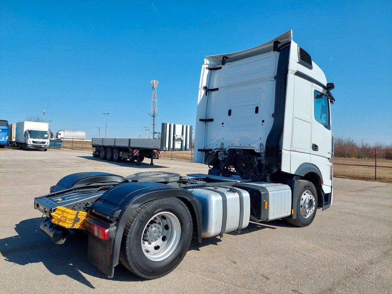 Mercedes-Benz Actros 5 1845 LS BigSpace 4x2 - Sattelzugmaschine: das Bild 4 Mercedes-Benz Actros 5 1845 LS BigSpace 4x2 - Sattelzugmaschine: das Bild 4