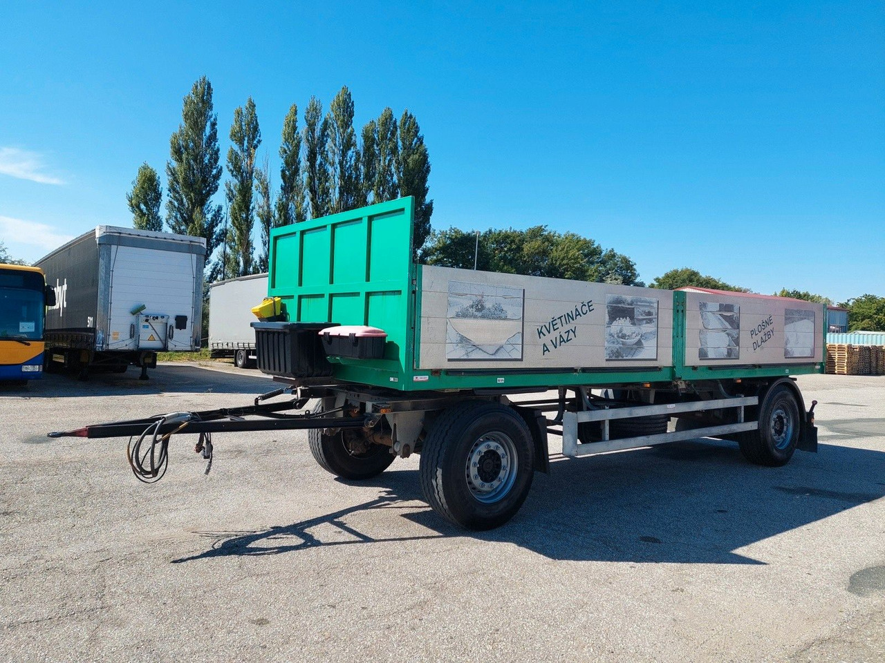Schmitz Cargobull Gotha AFW18 Baustoffanhänger - Pritschenanhänger/ Plattformanhänger: das Bild 1 Schmitz Cargobull Gotha AFW18 Baustoffanhänger - Pritschenanhänger/ Plattformanhänger: das Bild 1