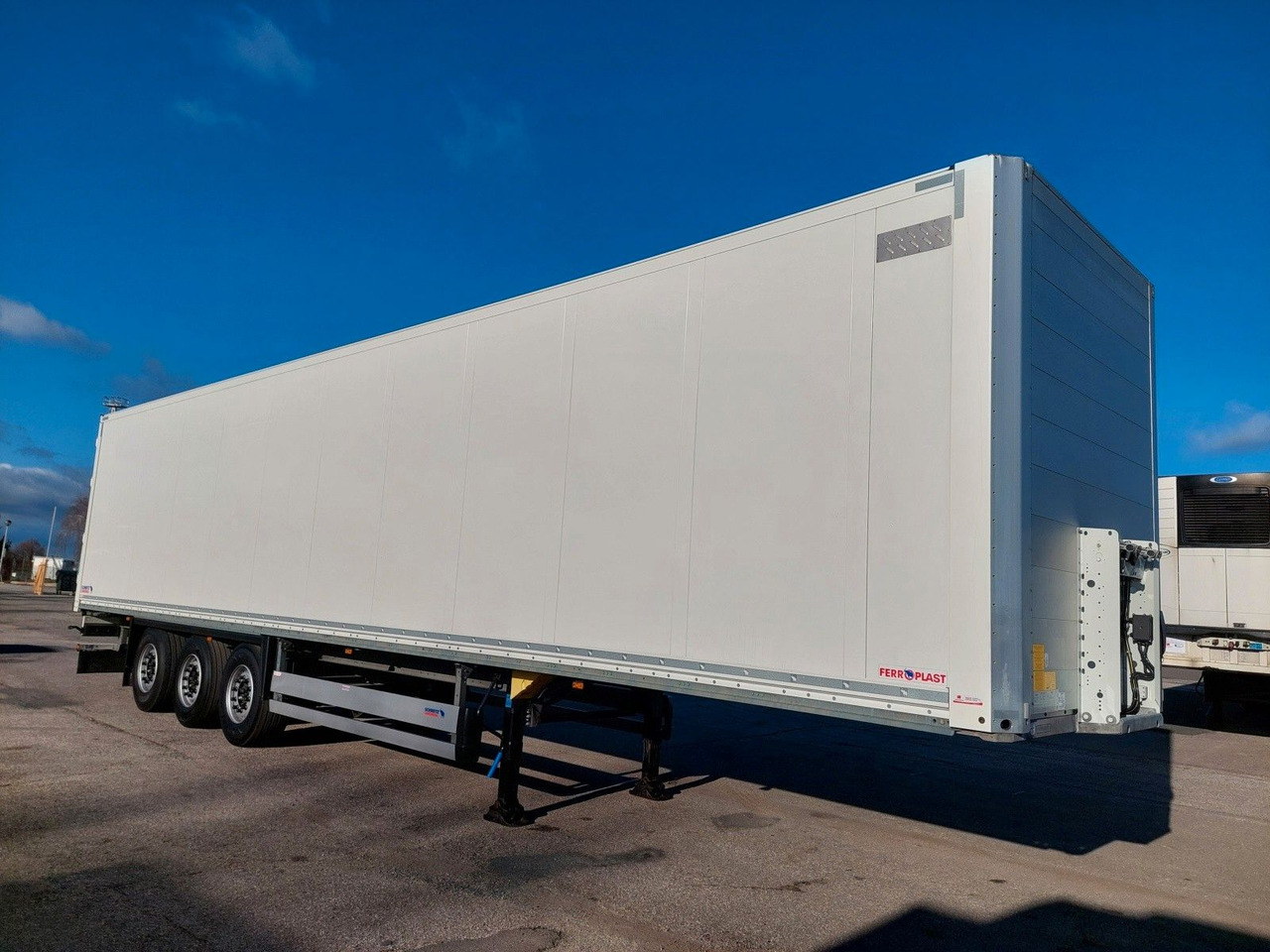 Schmitz Cargobull SKO 24 Doppelstock - Koffer Auflieger: das Bild 2 Schmitz Cargobull SKO 24 Doppelstock - Koffer Auflieger: das Bild 2