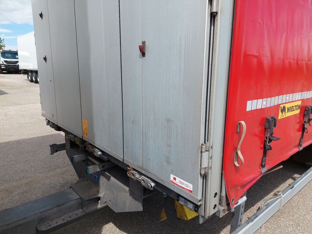 Wielton PC2K tandem Durchbar – Leasing Wielton PC2K tandem Durchbar: das Bild 6 Wielton PC2K tandem Durchbar – Leasing Wielton PC2K tandem Durchbar: das Bild 6