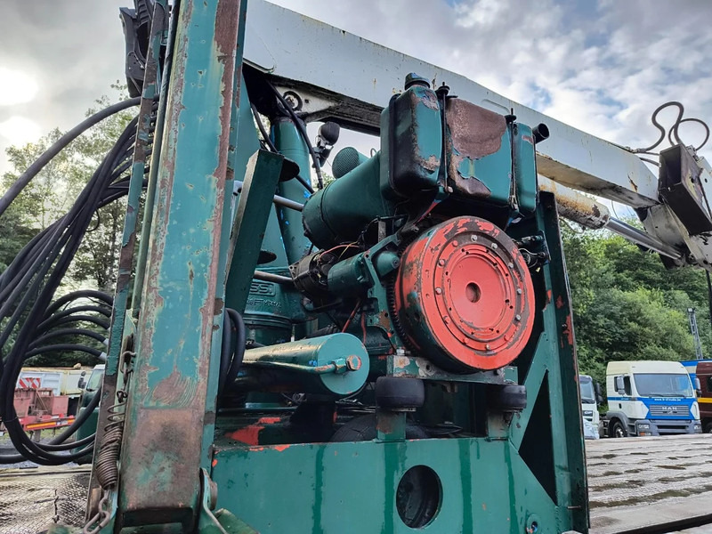 EKW WITH FONCTIONING (!) GLIDING CRANE – Leasing EKW WITH FONCTIONING (!) GLIDING CRANE: das Bild 13