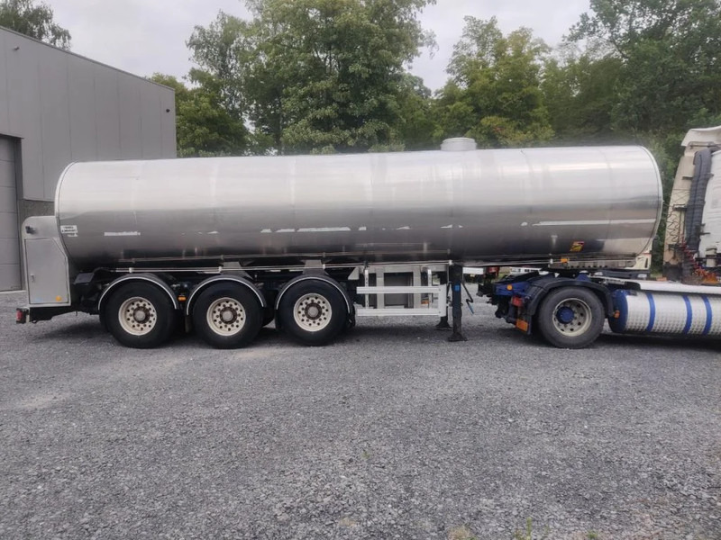 ETA TANK FOR MILK / WATER - 29000 L - STAINLESS STEEL/INOX - Tankauflieger: das Bild 4 ETA TANK FOR MILK / WATER - 29000 L - STAINLESS STEEL/INOX - Tankauflieger: das Bild 4