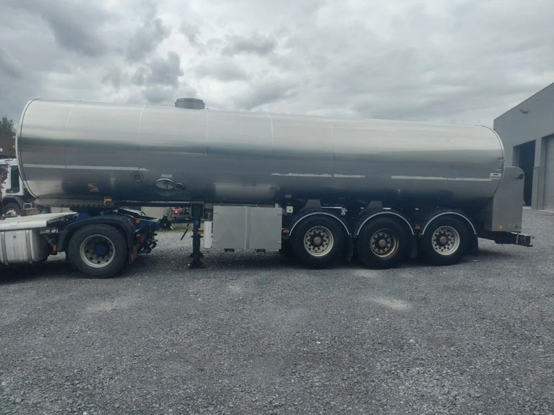 ETA TANK FOR MILK / WATER - 29000 L - STAINLESS STEEL/INOX - Tankauflieger: das Bild 3 ETA TANK FOR MILK / WATER - 29000 L - STAINLESS STEEL/INOX - Tankauflieger: das Bild 3