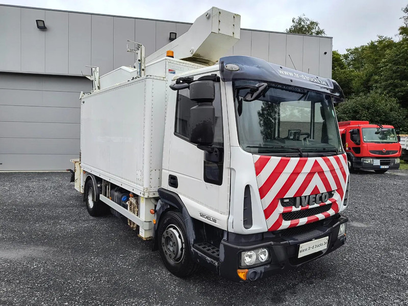 Iveco EuroCargo 120 120E18 + COMET 151TAL (15 m) - LKW: das Bild 2 Iveco EuroCargo 120 120E18 + COMET 151TAL (15 m) - LKW: das Bild 2