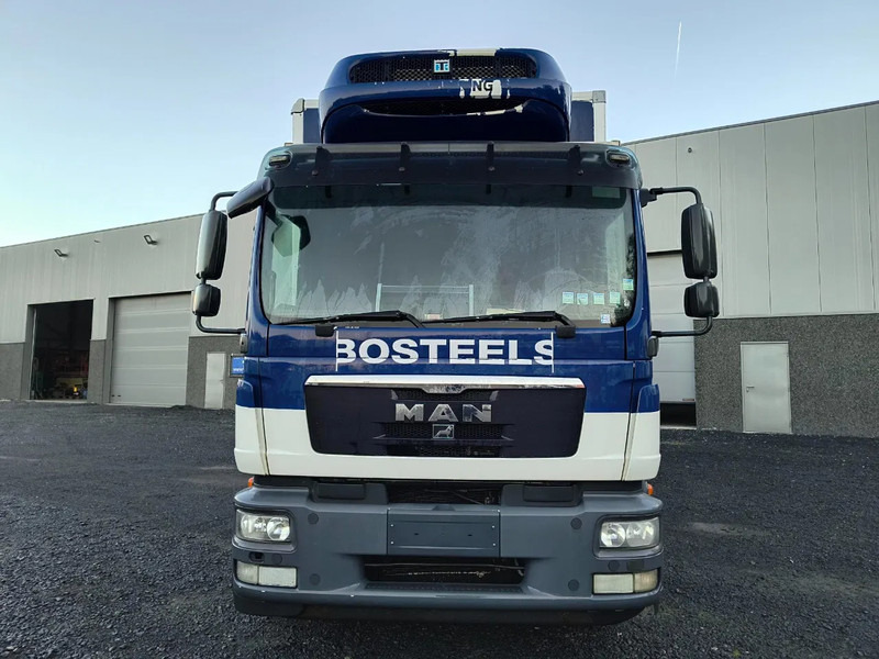 MAN TGM 18.250 2 COMP THERMOKING - 2000KG DHOLLANDIA - Kühlkoffer LKW: das Bild 2 MAN TGM 18.250 2 COMP THERMOKING - 2000KG DHOLLANDIA - Kühlkoffer LKW: das Bild 2
