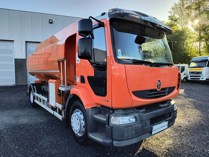 Renault Midlum 300 DXI 13500L CARBURANT / FUEL - 4 COMP - Tankwagen: das Bild 3 Renault Midlum 300 DXI 13500L CARBURANT / FUEL - 4 COMP - Tankwagen: das Bild 3