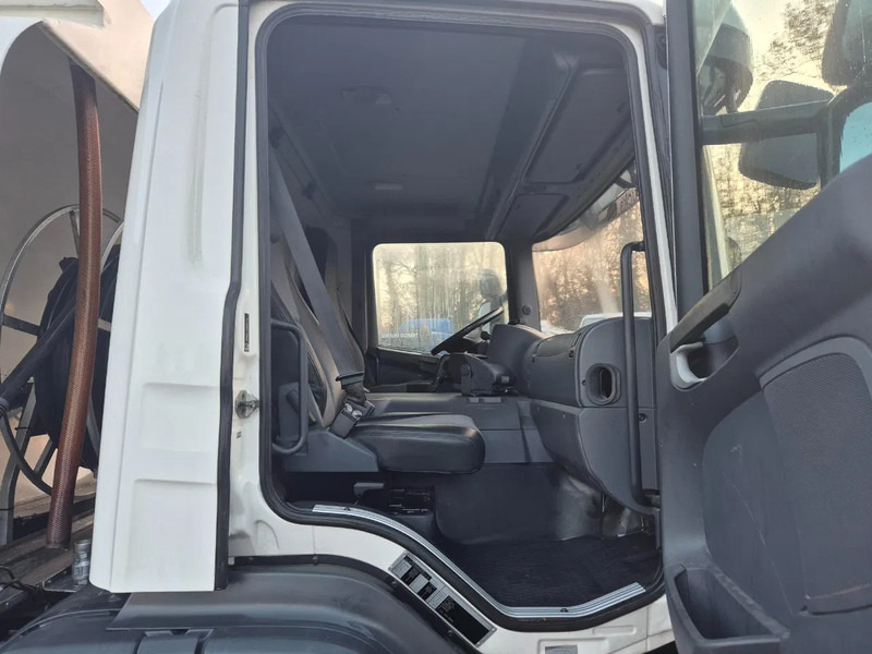 Tankwagen Für die Beförderung von Kraftstoff Scania P310 13500L CARBURANT / FUEL - 4 COMP: das Bild 14 Tankwagen Für die Beförderung von Kraftstoff Scania P310 13500L CARBURANT / FUEL - 4 COMP: das Bild 14