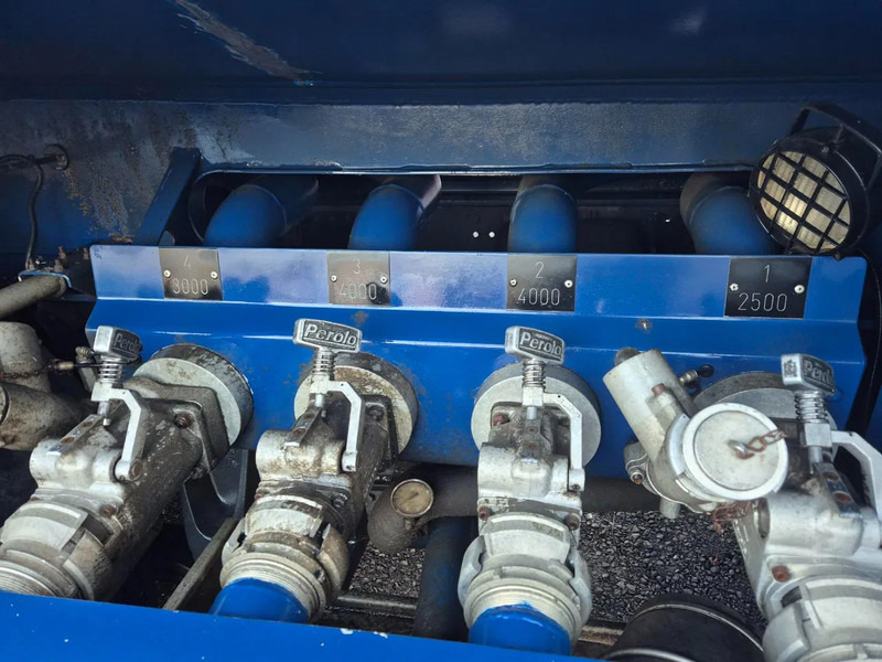 Tankwagen Für die Beförderung von Kraftstoff Scania P310 13500L CARBURANT / FUEL - 4 COMP: das Bild 16 Tankwagen Für die Beförderung von Kraftstoff Scania P310 13500L CARBURANT / FUEL - 4 COMP: das Bild 16