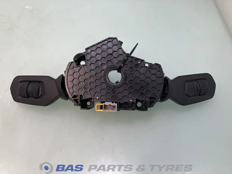 DAF Schakelaar Module DAF 2332192 - Armaturenbrett für LKW: das Bild 2 DAF Schakelaar Module DAF 2332192 - Armaturenbrett für LKW: das Bild 2