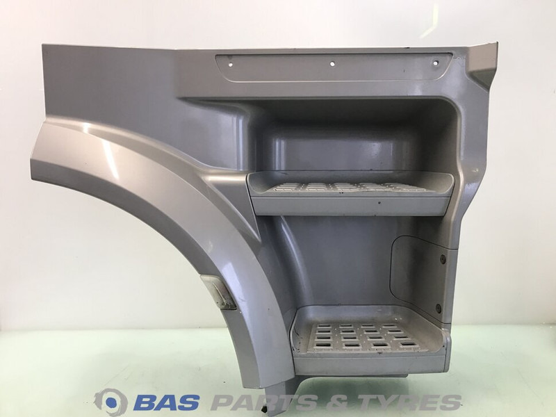 DAF XF106 Opstap Rechts DAF 1835024 - Karosserie und Außen für LKW: das Bild 1 DAF XF106 Opstap Rechts DAF 1835024 - Karosserie und Außen für LKW: das Bild 1