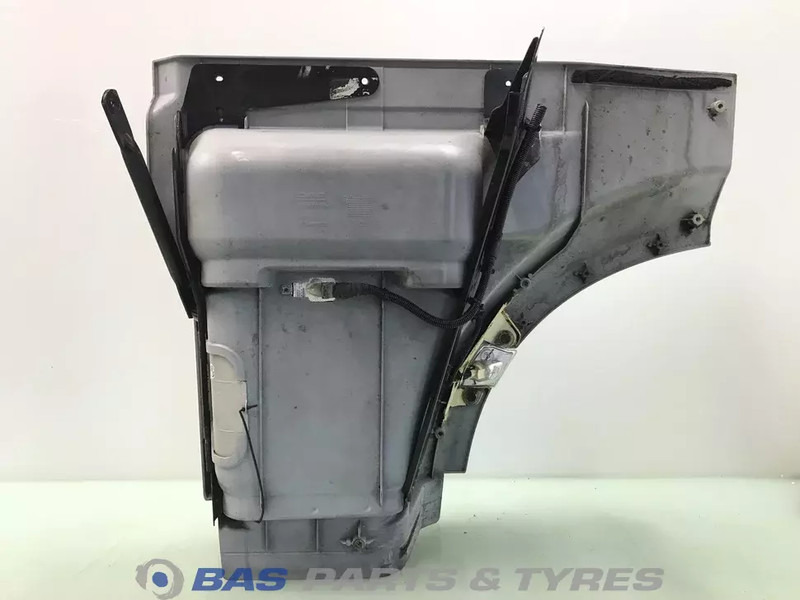 DAF XF106 Opstap Rechts DAF 1835024 - Karosserie und Außen für LKW: das Bild 2 DAF XF106 Opstap Rechts DAF 1835024 - Karosserie und Außen für LKW: das Bild 2