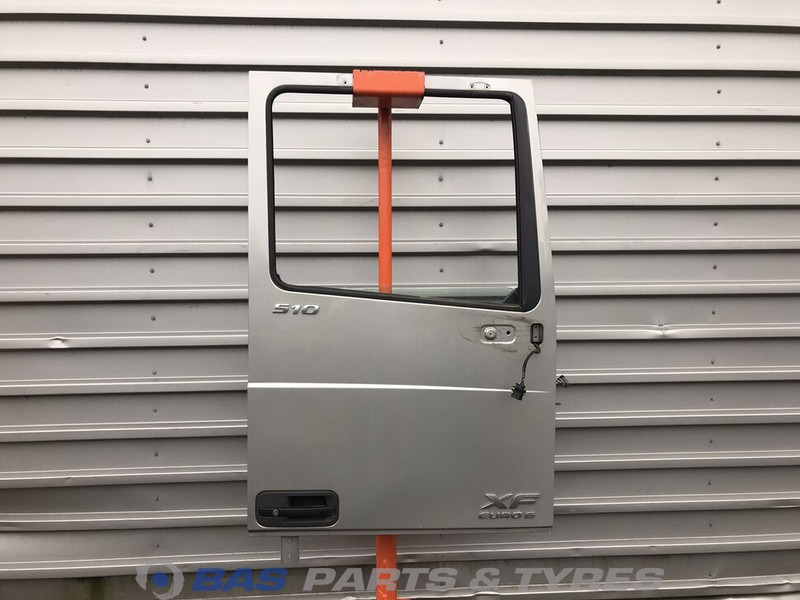 DAF XF106 Portier Rechts DAF 1881863 - Tür und Teile für LKW: das Bild 1 DAF XF106 Portier Rechts DAF 1881863 - Tür und Teile für LKW: das Bild 1