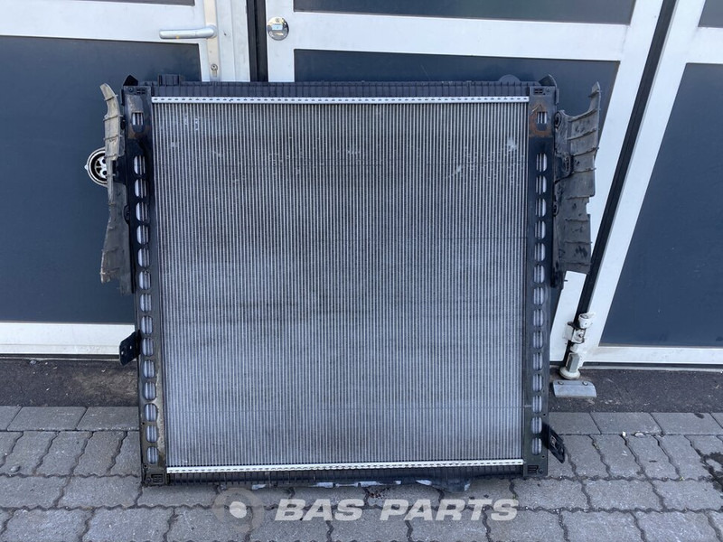 DAF XF106 Radiator DAF 1909449 - Kühler für LKW: das Bild 2 DAF XF106 Radiator DAF 1909449 - Kühler für LKW: das Bild 2