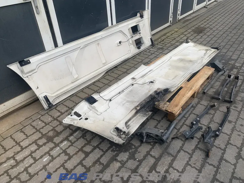DAF XF106 Sideskirt Set DAF 1903109 - Karosserie und Außen für LKW: das Bild 5 DAF XF106 Sideskirt Set DAF 1903109 - Karosserie und Außen für LKW: das Bild 5