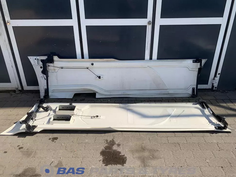 DAF XF106 Sideskirt Set DAF 1903109 - Karosserie und Außen für LKW: das Bild 4 DAF XF106 Sideskirt Set DAF 1903109 - Karosserie und Außen für LKW: das Bild 4