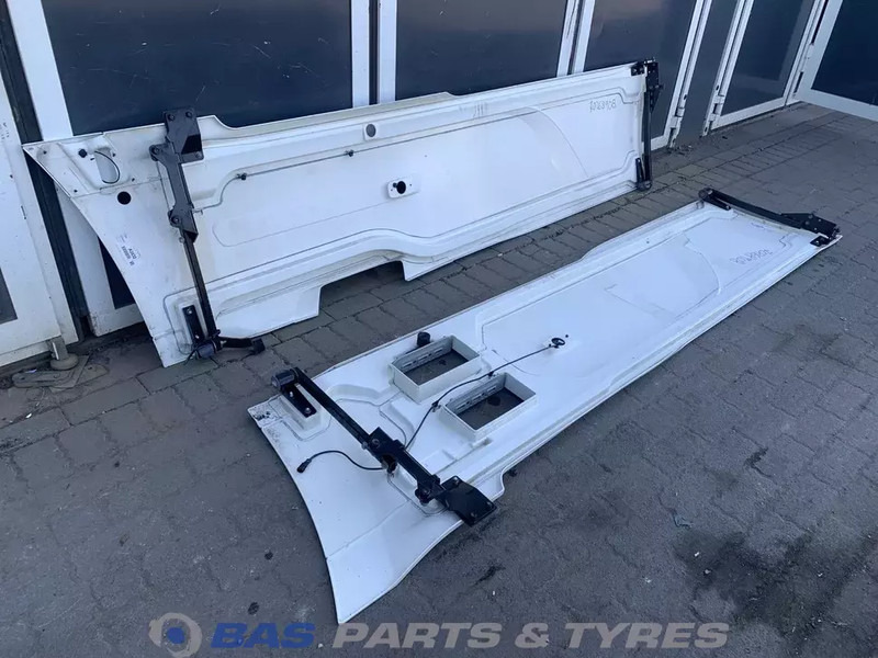 DAF XF106 Sideskirt Set DAF 1903109 - Karosserie und Außen für LKW: das Bild 5 DAF XF106 Sideskirt Set DAF 1903109 - Karosserie und Außen für LKW: das Bild 5
