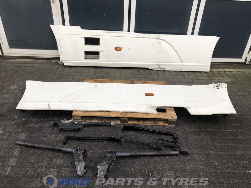 DAF XF106 Sideskirt Set DAF 1903109 - Karosserie und Außen für LKW: das Bild 1 DAF XF106 Sideskirt Set DAF 1903109 - Karosserie und Außen für LKW: das Bild 1
