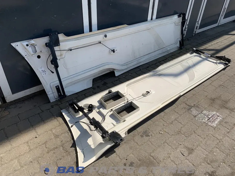 DAF XF106 Sideskirt Set DAF 1903109 - Karosserie und Außen für LKW: das Bild 5 DAF XF106 Sideskirt Set DAF 1903109 - Karosserie und Außen für LKW: das Bild 5