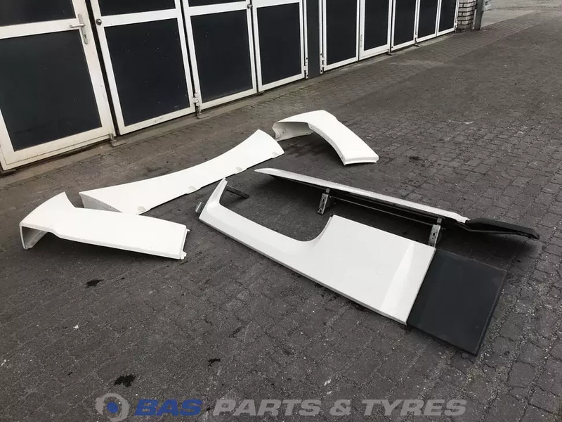 DAF XF106 Spoilerset DAF Super Space Cab L2H3 1671843 - Aeropack/ Spoiler für LKW: das Bild 3 DAF XF106 Spoilerset DAF Super Space Cab L2H3 1671843 - Aeropack/ Spoiler für LKW: das Bild 3