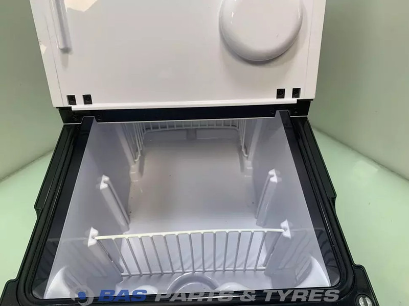 DAF XF106 Koelkast DAF 40 Liter 1845851 - Ersatzteile für LKW: das Bild 4 DAF XF106 Koelkast DAF 40 Liter 1845851 - Ersatzteile für LKW: das Bild 4