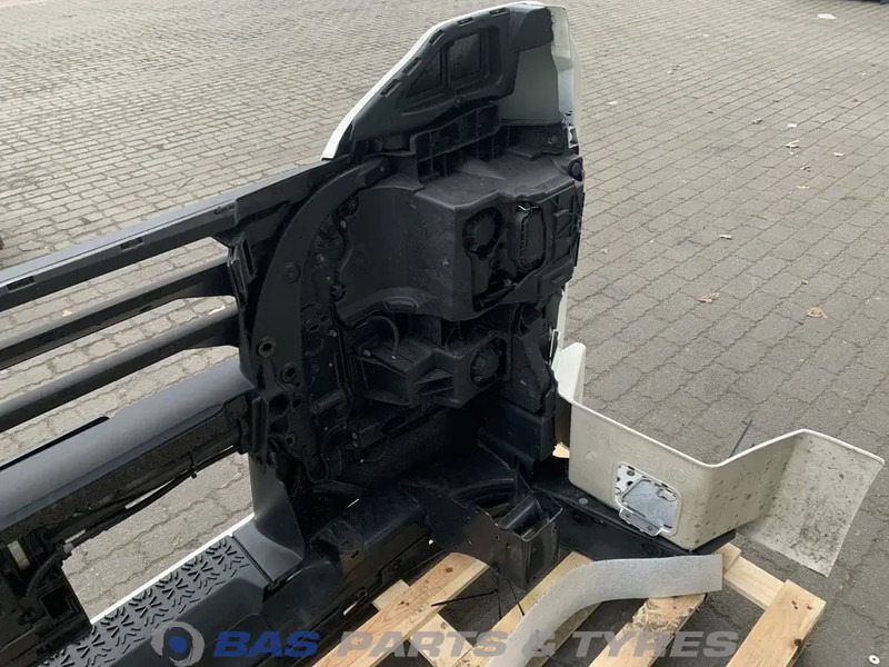MAN TGX Bumper MAN 81251016749 - Stoßstange für LKW: das Bild 5 MAN TGX Bumper MAN 81251016749 - Stoßstange für LKW: das Bild 5
