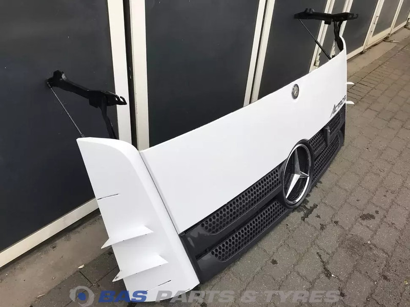 Mercedes-Benz Actros MP4 - Kühlergrill für LKW: das Bild 3 Mercedes-Benz Actros MP4 - Kühlergrill für LKW: das Bild 3