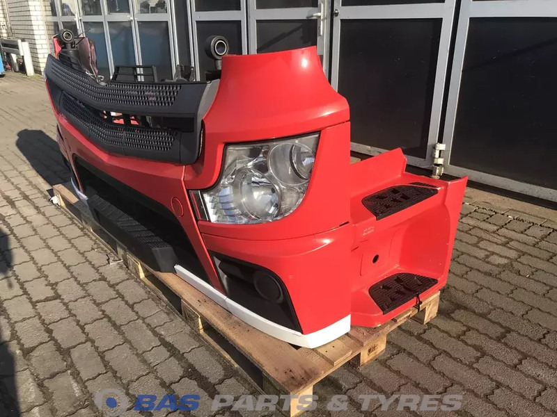 Mercedes-Benz Actros MP4 - Stoßstange für LKW: das Bild 2 Mercedes-Benz Actros MP4 - Stoßstange für LKW: das Bild 2