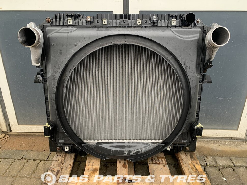 Mercedes-Benz Actros MP4 - Kühler für LKW: das Bild 1 Mercedes-Benz Actros MP4 - Kühler für LKW: das Bild 1