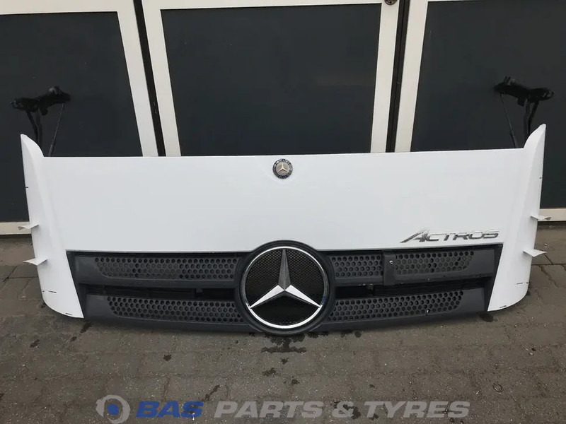 Mercedes-Benz Actros MP4 - Kühlergrill für LKW: das Bild 1 Mercedes-Benz Actros MP4 - Kühlergrill für LKW: das Bild 1