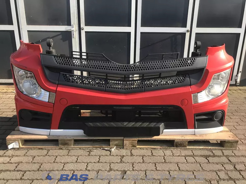 Mercedes-Benz Actros MP4 - Stoßstange für LKW: das Bild 1 Mercedes-Benz Actros MP4 - Stoßstange für LKW: das Bild 1