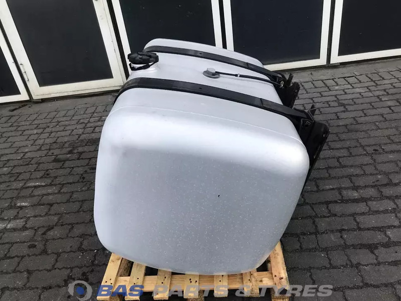 Mercedes-Benz Brandstoftank Mercedes 480 Liter A 960 470 43 03 - Kraftstofftank für LKW: das Bild 2 Mercedes-Benz Brandstoftank Mercedes 480 Liter A 960 470 43 03 - Kraftstofftank für LKW: das Bild 2