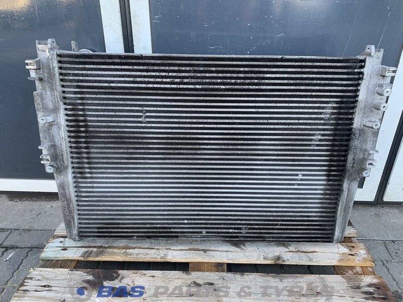 Mercedes-Benz Intercooler Mercedes A 961 500 04 02 - Interkühler für LKW: das Bild 2 Mercedes-Benz Intercooler Mercedes A 961 500 04 02 - Interkühler für LKW: das Bild 2