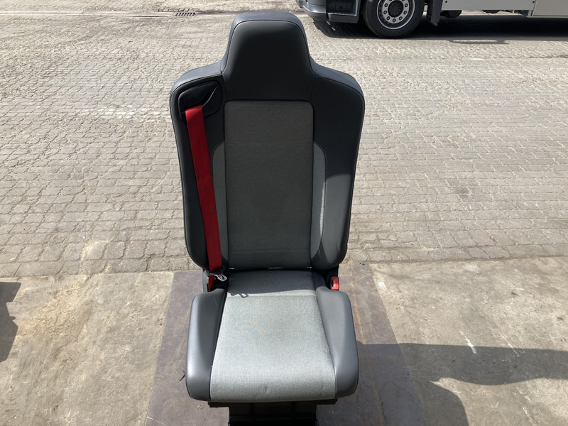 Renault T-Serie - Sitz für LKW: das Bild 1 Renault T-Serie - Sitz für LKW: das Bild 1