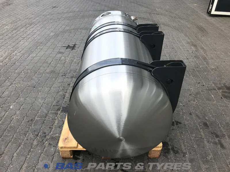 Scania - Kraftstofftank für LKW: das Bild 2 Scania - Kraftstofftank für LKW: das Bild 2