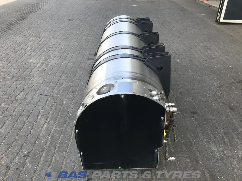 Scania - Kraftstofftank für LKW: das Bild 2 Scania - Kraftstofftank für LKW: das Bild 2