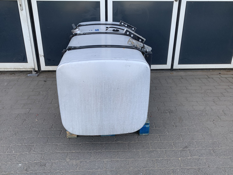 Scania - Kraftstofftank für LKW: das Bild 2 Scania - Kraftstofftank für LKW: das Bild 2