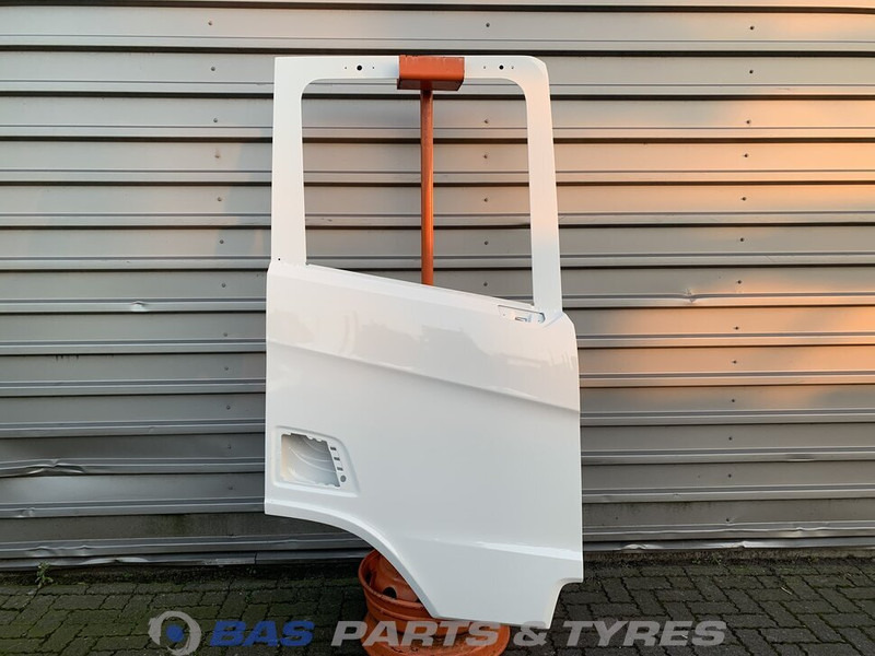 Scania R-Serie Portier Rechts Scania 2044984 - Tür und Teile für LKW: das Bild 1 Scania R-Serie Portier Rechts Scania 2044984 - Tür und Teile für LKW: das Bild 1