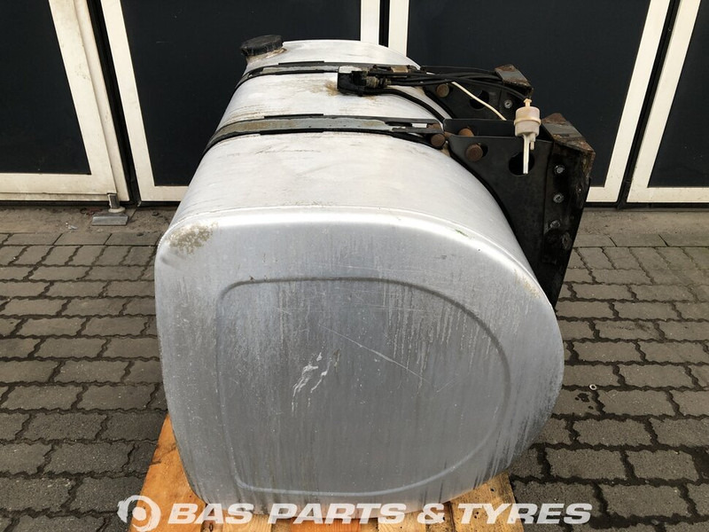 Volvo Brandstoftank Volvo 450 Liter G0000124 - Kraftstofftank für LKW: das Bild 2 Volvo Brandstoftank Volvo 450 Liter G0000124 - Kraftstofftank für LKW: das Bild 2