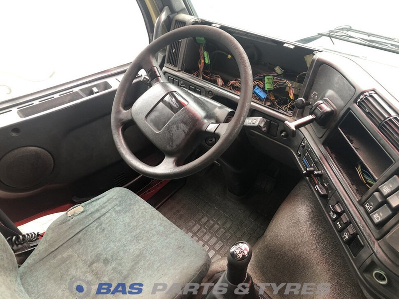 Volvo FM1 Volvo Day Cab L1EH1 3092053 - Fahrerhaus und Interieur für LKW: das Bild 5 Volvo FM1 Volvo Day Cab L1EH1 3092053 - Fahrerhaus und Interieur für LKW: das Bild 5