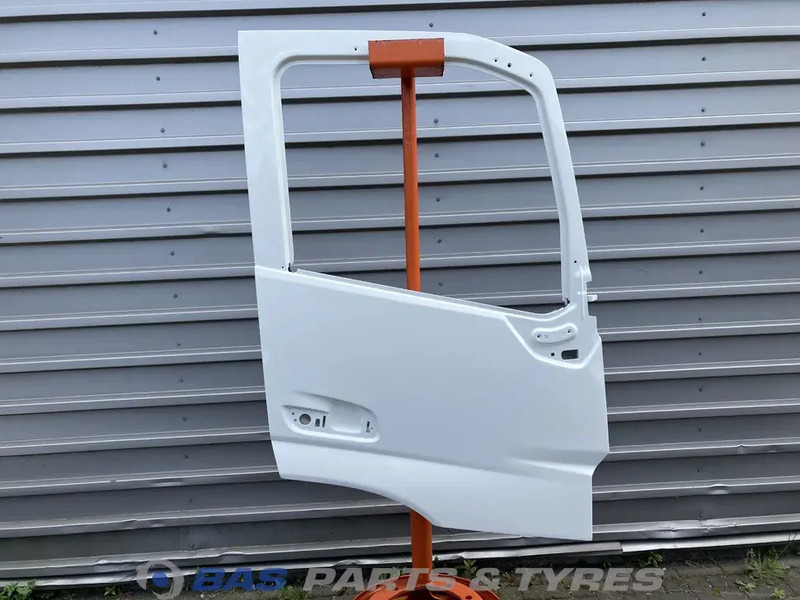 Volvo FM5 - Tür und Teile für LKW: das Bild 1 Volvo FM5 - Tür und Teile für LKW: das Bild 1