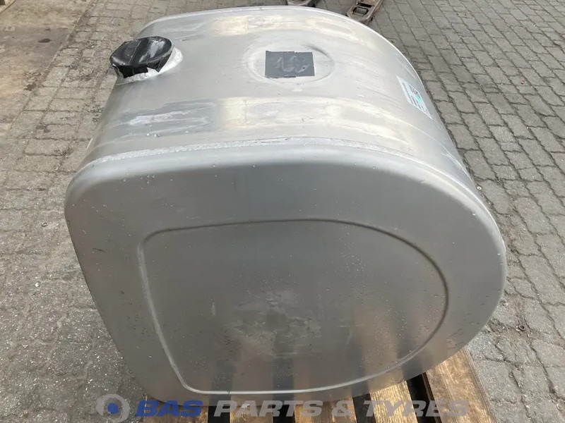 Volvo - Kraftstofftank für LKW: das Bild 2 Volvo - Kraftstofftank für LKW: das Bild 2