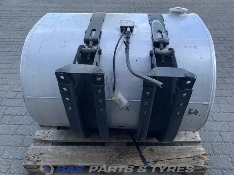 Volvo - Kraftstofftank für LKW: das Bild 3 Volvo - Kraftstofftank für LKW: das Bild 3