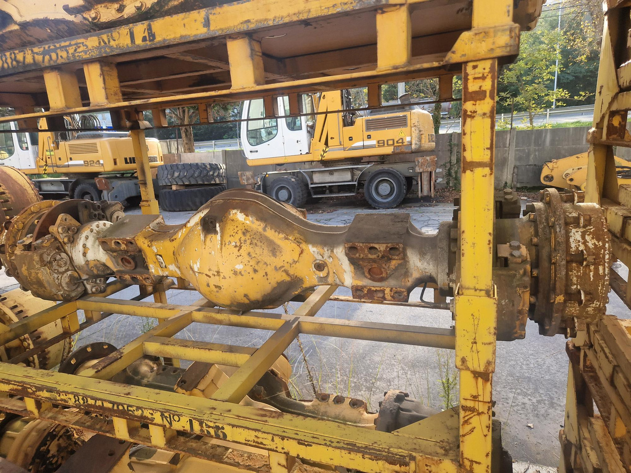 EJE DELANTERO/TRASERO DE VOLVO A25C - Achse und Teile für Baumaschine: das Bild 2 EJE DELANTERO/TRASERO DE VOLVO A25C - Achse und Teile für Baumaschine: das Bild 2