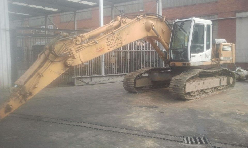 LIEBHERR R914LI S/N: 681-8569 (2001) Y S/N: 6406265 (1999) - Kettenbagger: das Bild 1 LIEBHERR R914LI S/N: 681-8569 (2001) Y S/N: 6406265 (1999) - Kettenbagger: das Bild 1